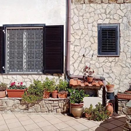Bed and Breakfast La Vecchia Fattoria Σαλέρνο